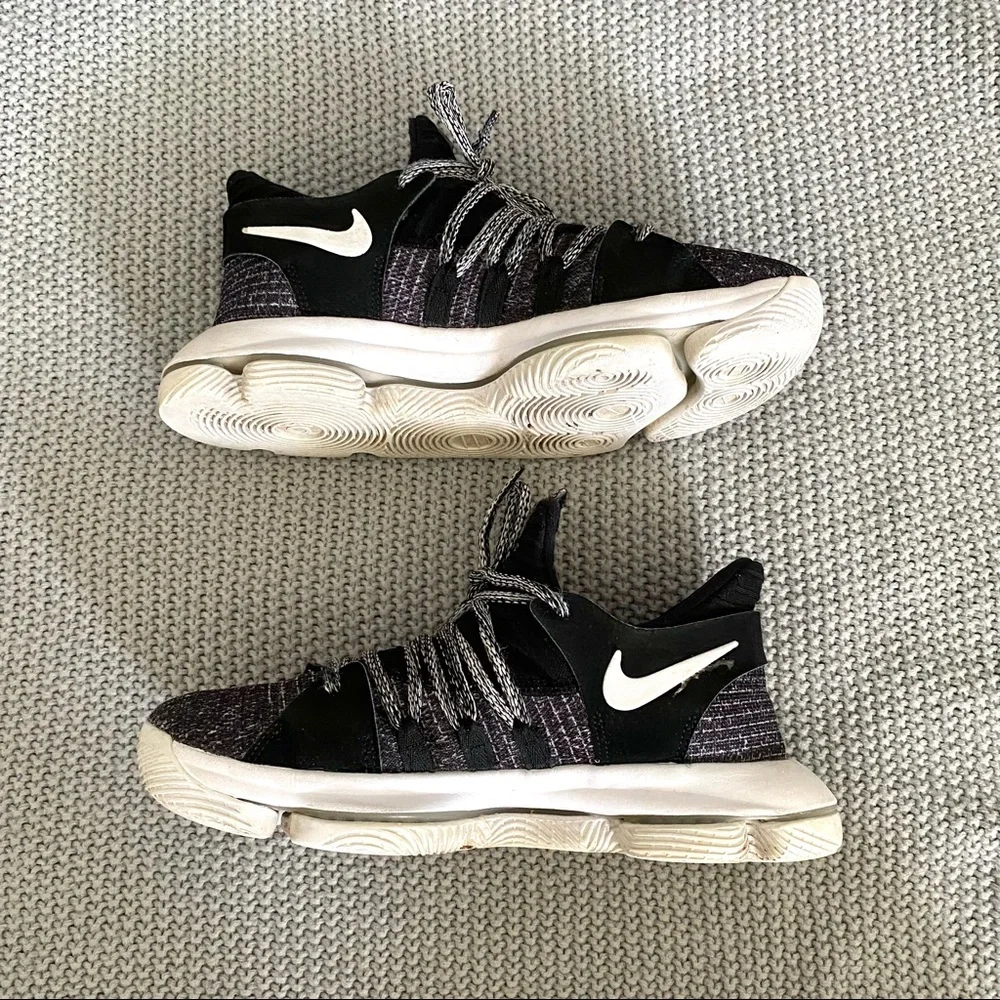 Nike Zoom KD 10 Kevin Durant Oreo GS 5.5Y / 7W activewear